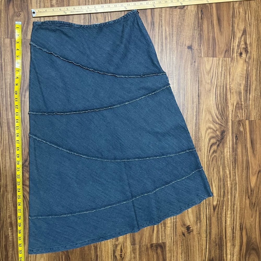 New Creation Skirt. Size: L. Color: Blue